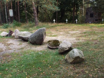 Jesienne prace na cmentarzach Wielkiej Wojny, Fot.J.Sadzewicz